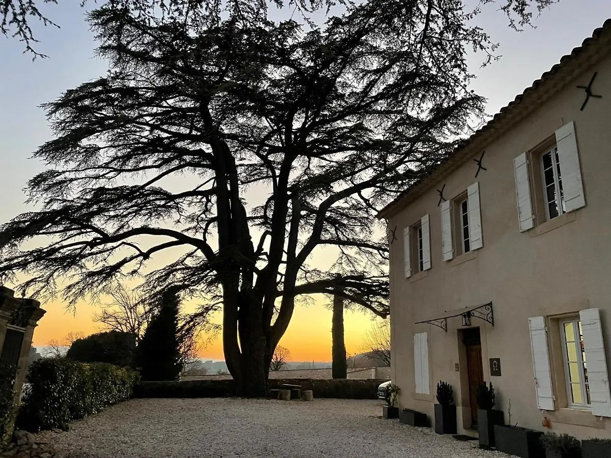 Bed & Breakfast Le Mas Aux Cedres - Teritoria Lioux Frankrijk