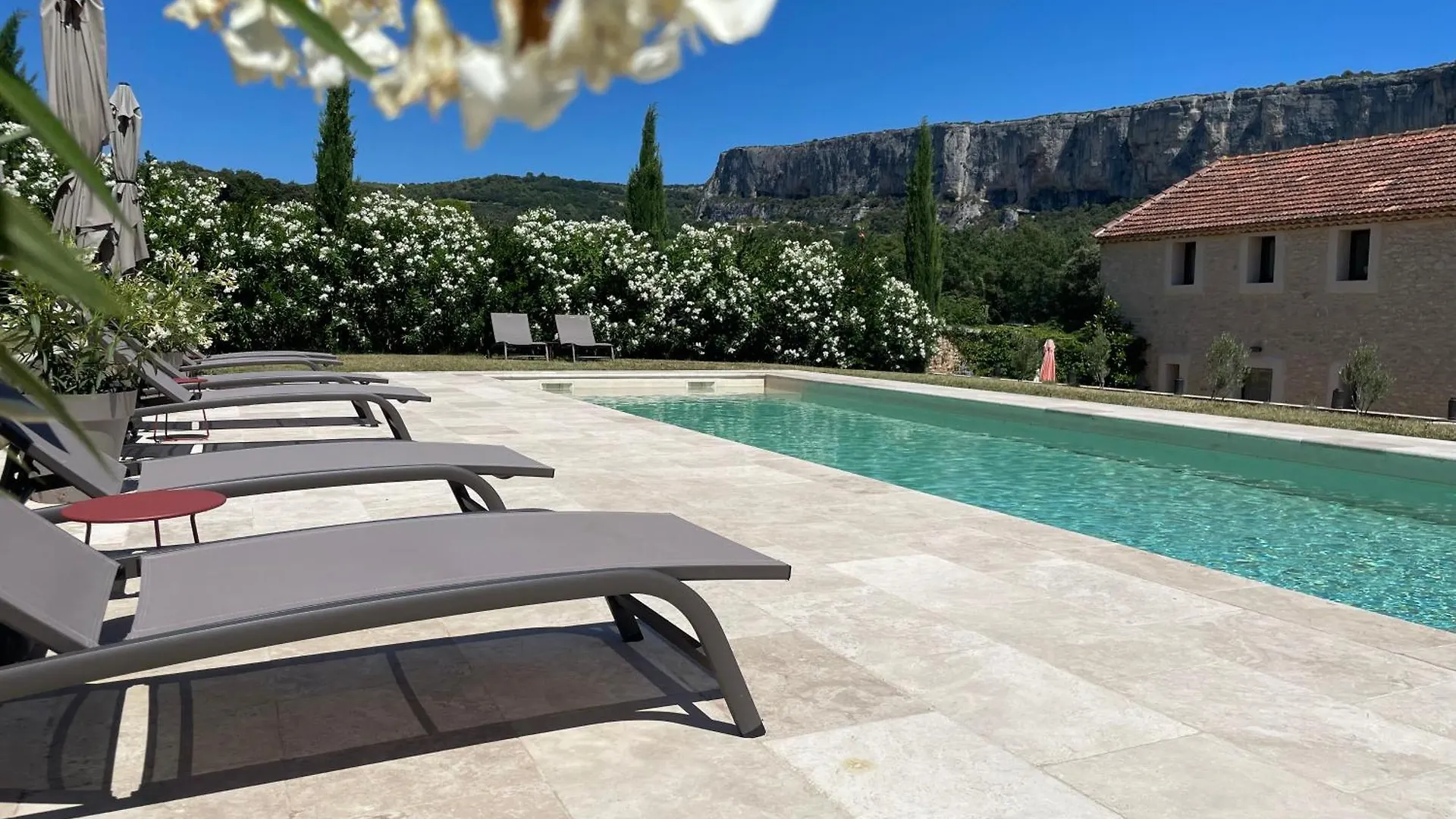 Bed & Breakfast Le Mas Aux Cedres - Teritoria Lioux